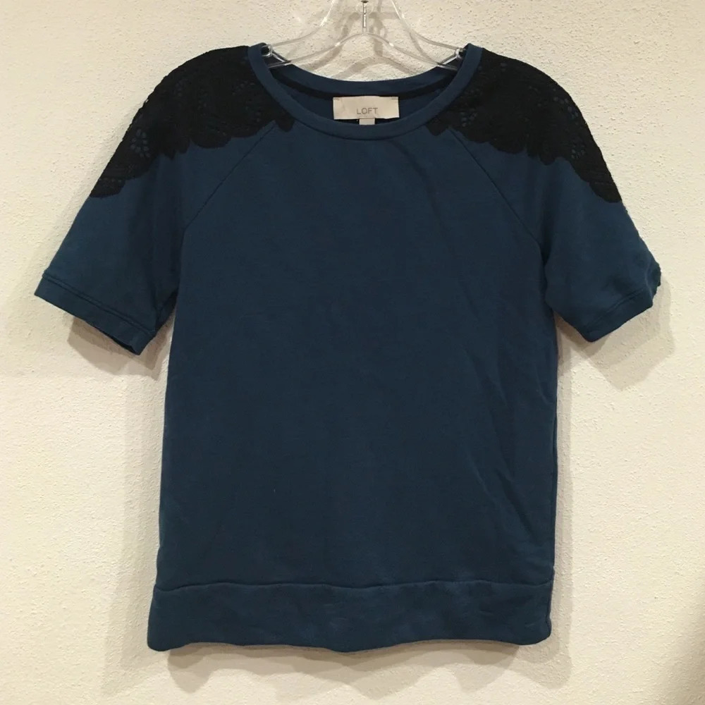 Loft Short Sleeve Lace top Size XS EUC